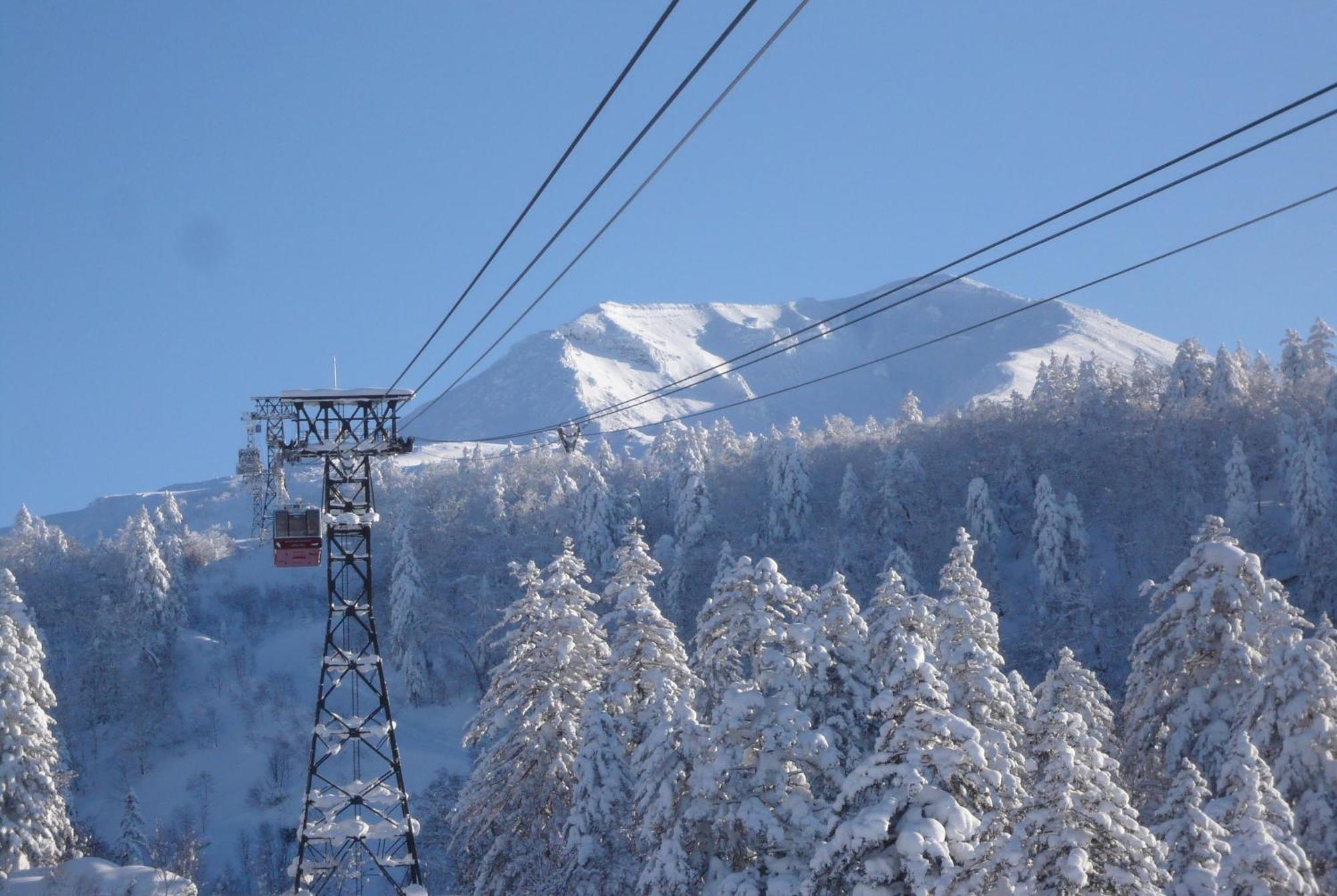 Higashikawa Asahidake Onsen Hotel Bear Monte Exterior foto
